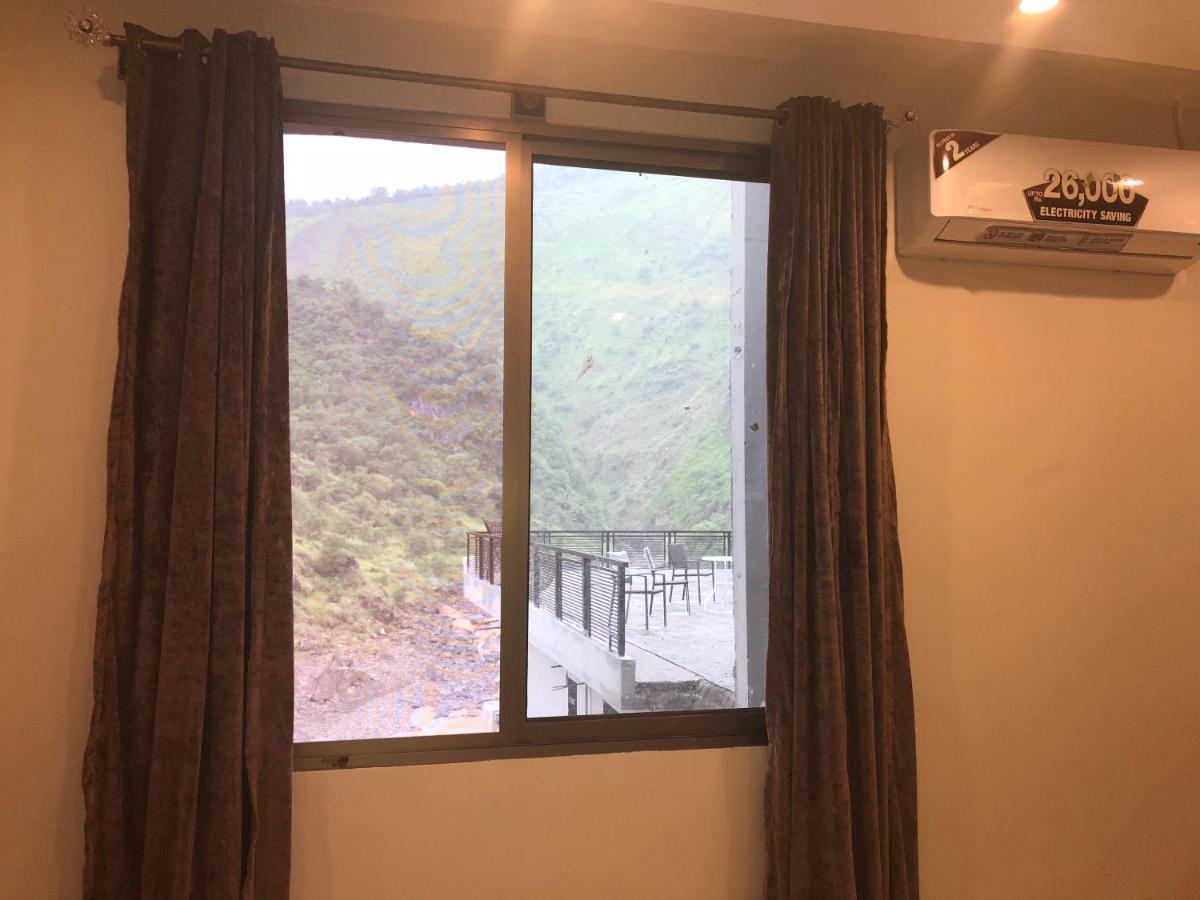 Hotel La Orilla Muzaffarabad Exterior photo